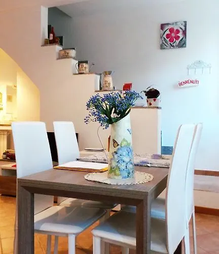 Il Salotto Di Via Giulia *